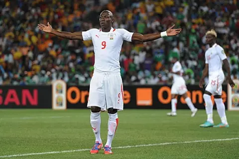 "نمتلك الإمكانيات لهزيمتهم".. الهداف التاريخي لبوركينا فاسو يتحدث ليلا كورة عن مواجهة مصر